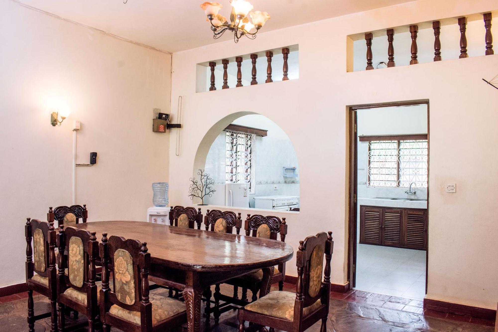 Kijani Cottages In Diani Диани Бийч Екстериор снимка