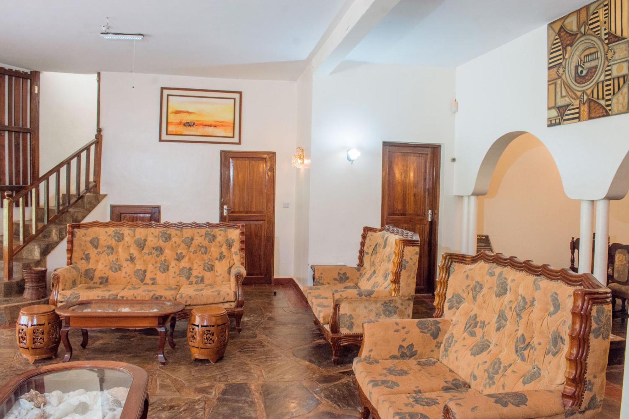 Kijani Cottages In Diani Диани Бийч Екстериор снимка