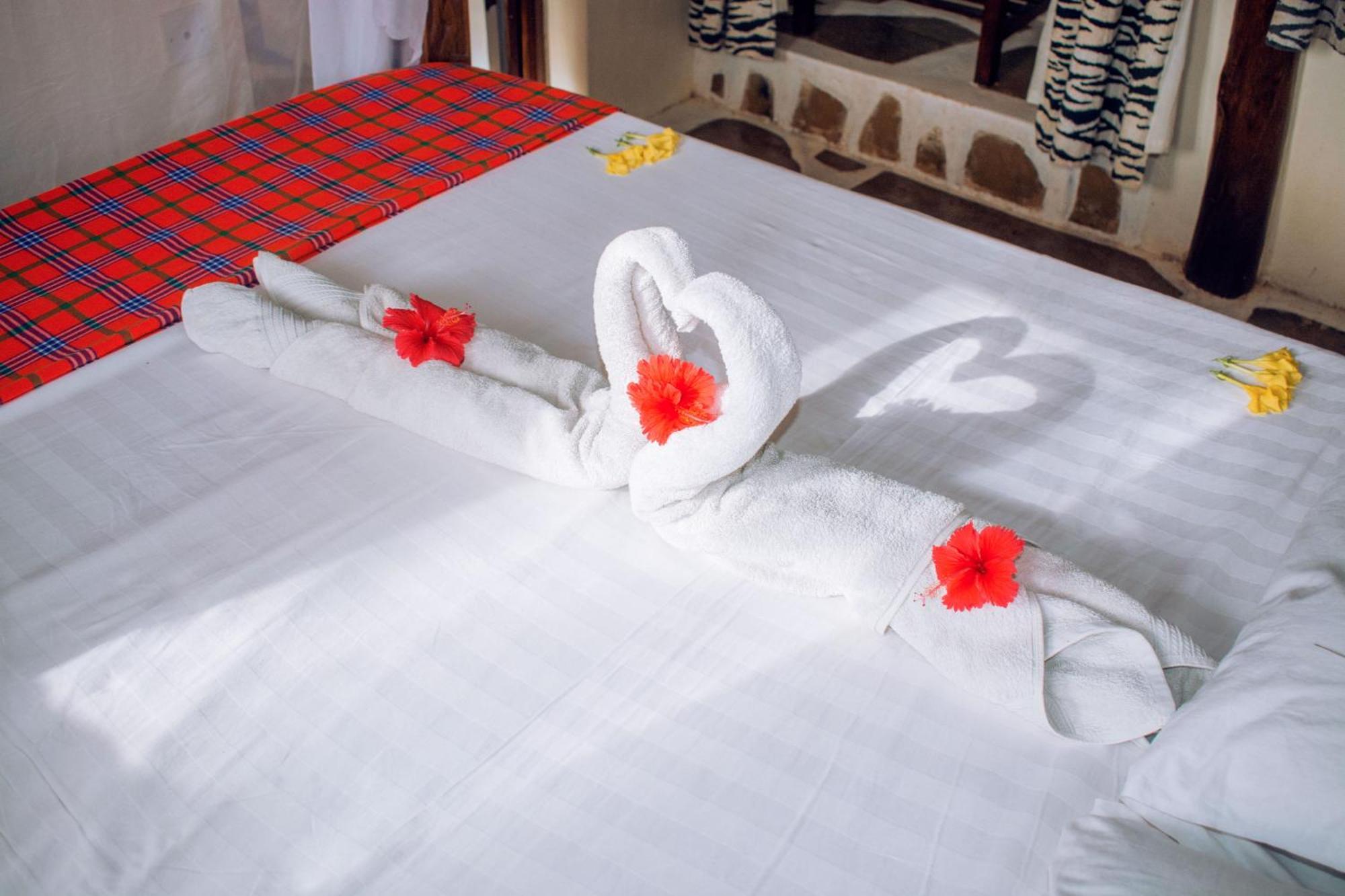 Kijani Cottages In Diani Диани Бийч Екстериор снимка